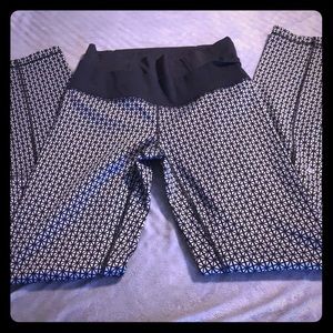 Lululemon yoga pants